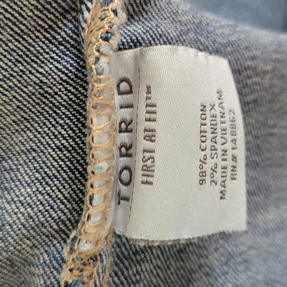 Torrid Blue Jean Jacket - Picture 6 of 6